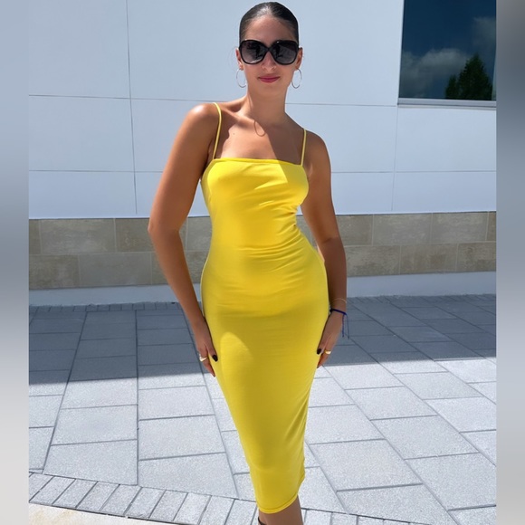 🔥 Brand New! Gorgeous Sunrise Dress 🔥Midi - Picture 3 of 7